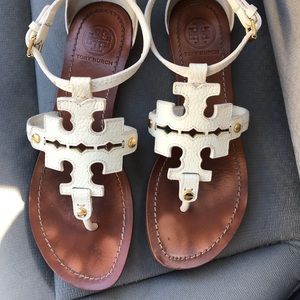 Tory Burch Phoebes Size 6.5